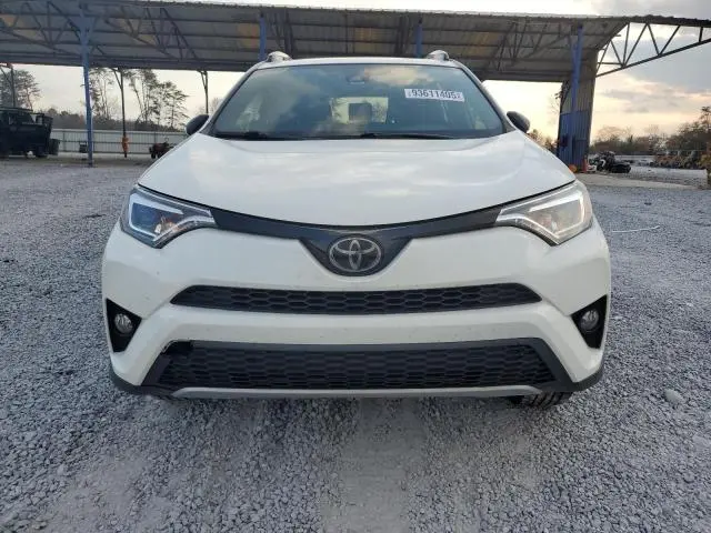 2018 TOYOTA RAV4 SE  
