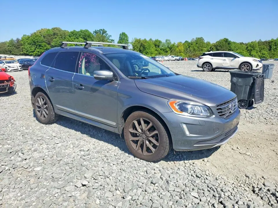 2016 VOLVO XC60 T5 PLATINUM  