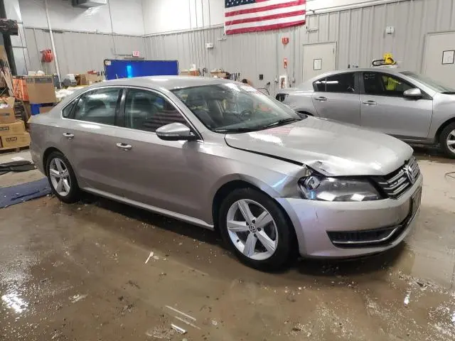 2012 VOLKSWAGEN PASSAT SE  