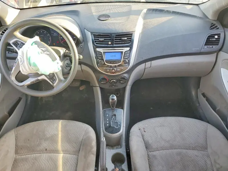 2012 HYUNDAI ACCENT GLS  