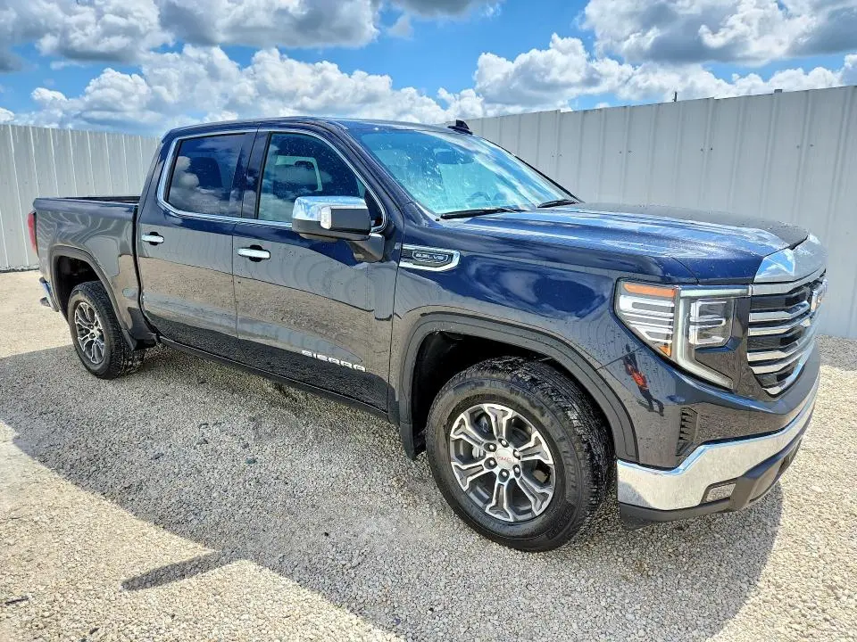 2026 GMC SIERRA C1500 SLT  