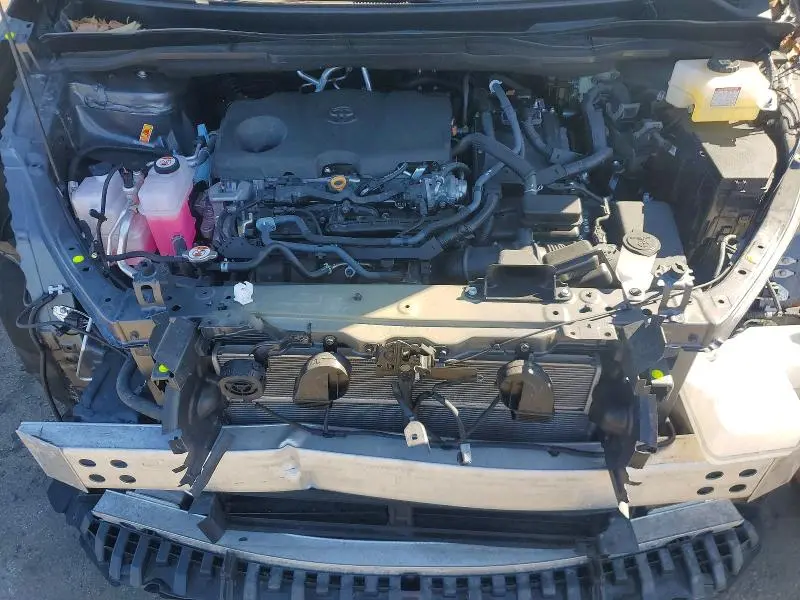 2025 TOYOTA SIENNA XLE 8-PASSENGER  