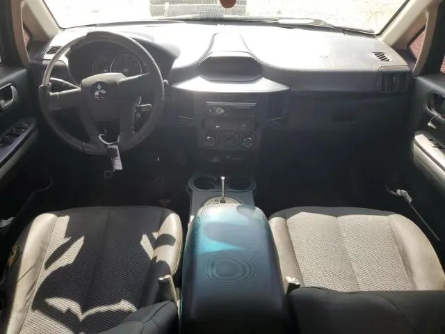 2011 MITSUBISHI ENDEAVOR LS