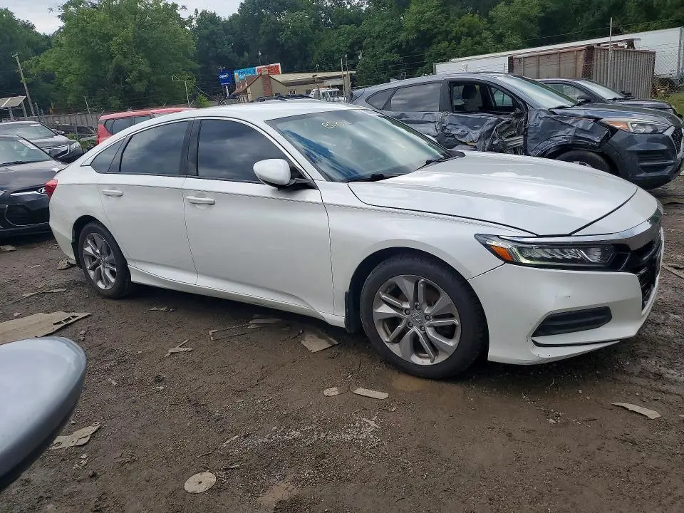 2018 HONDA ACCORD LX  