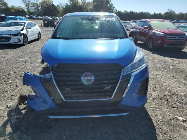 2023 NISSAN KICKS S  