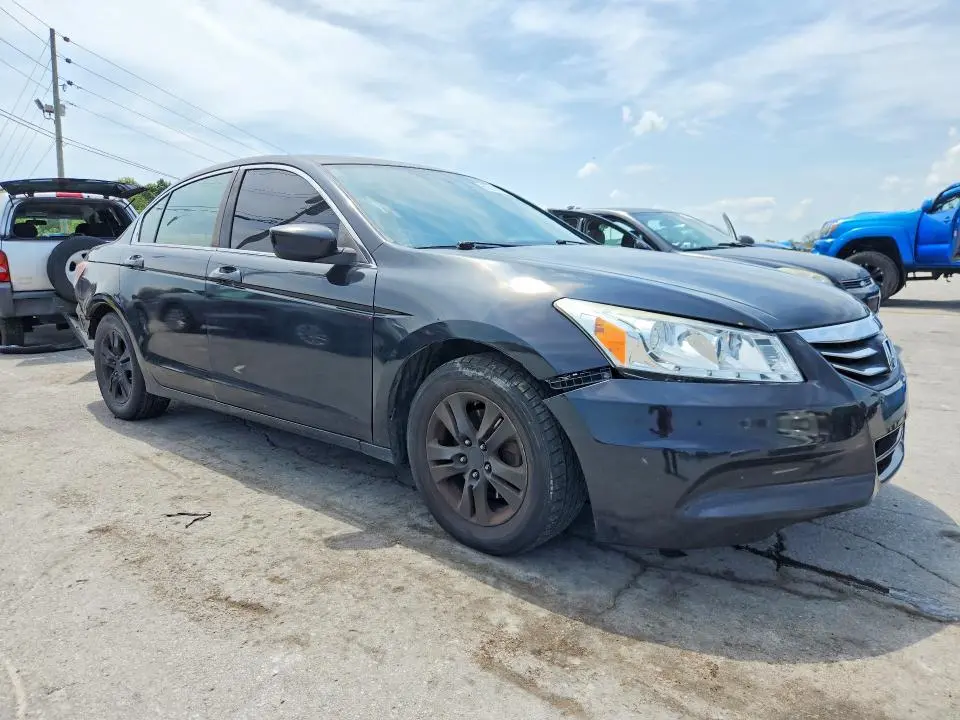 2011 HONDA ACCORD SE  