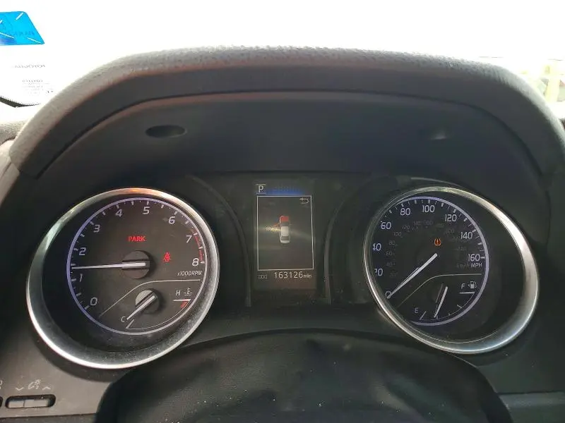 2018 TOYOTA CAMRY SE  