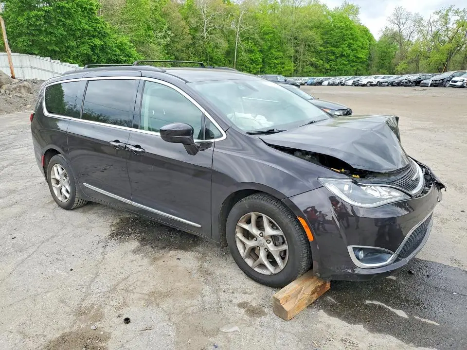 2017 CHRYSLER PACIFICA TOURING L  