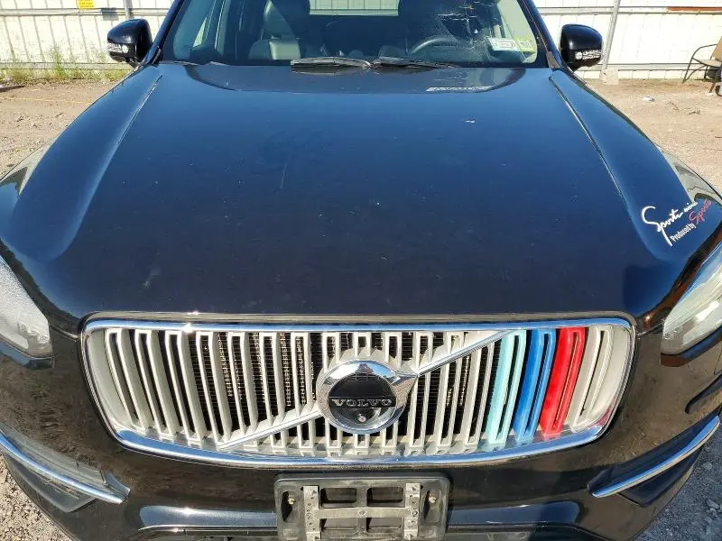 2016 VOLVO XC90 T6  