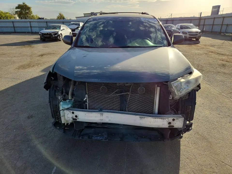 2013 TOYOTA HIGHLANDER PLUS  