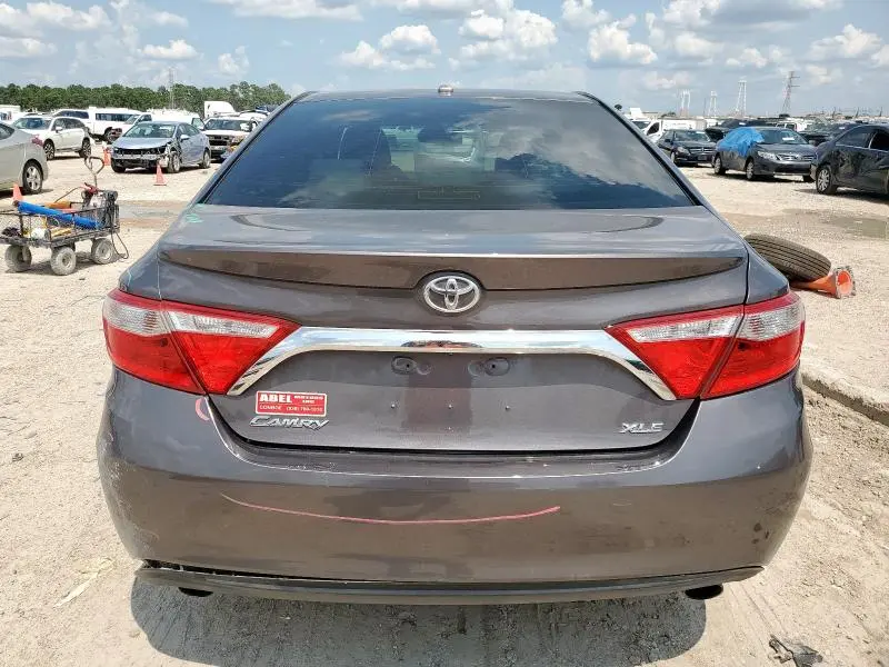 2015 TOYOTA CAMRY XSE  