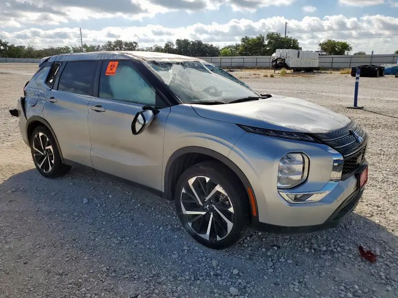 2022 MITSUBISHI OUTLANDER ES