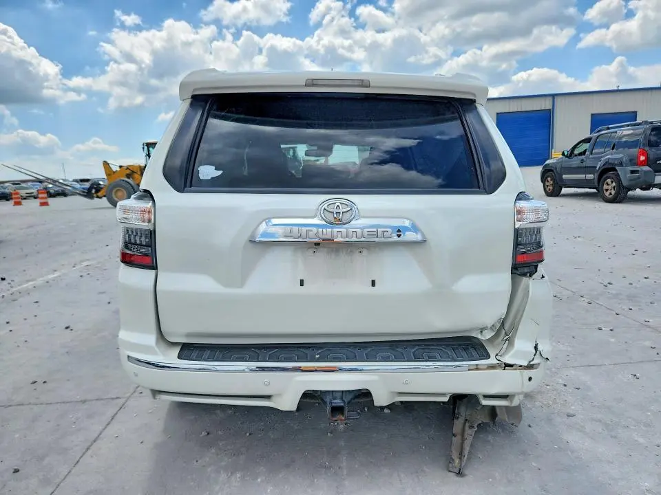 2021 TOYOTA 4RUNNER LIMITED  