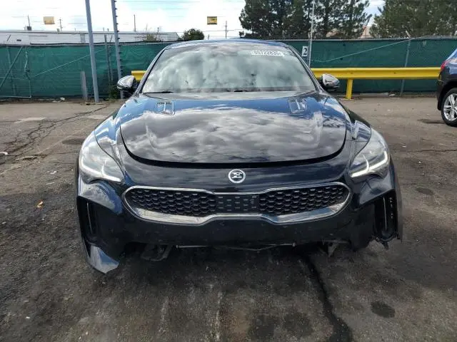 2019 KIA STINGER GT2  