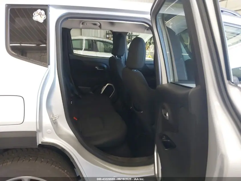 2018 JEEP RENEGADE LATITUDE 4X4