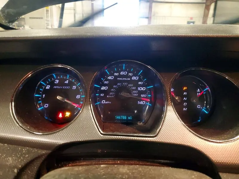 2011 FORD TAURUS SEL  