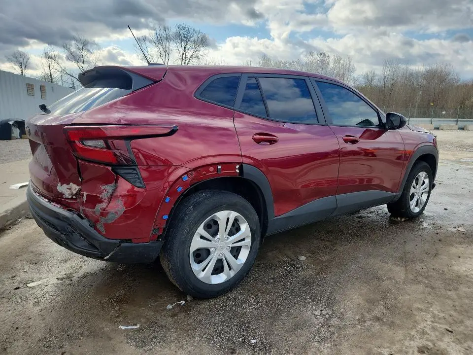 2024 CHEVROLET TRAX LS  