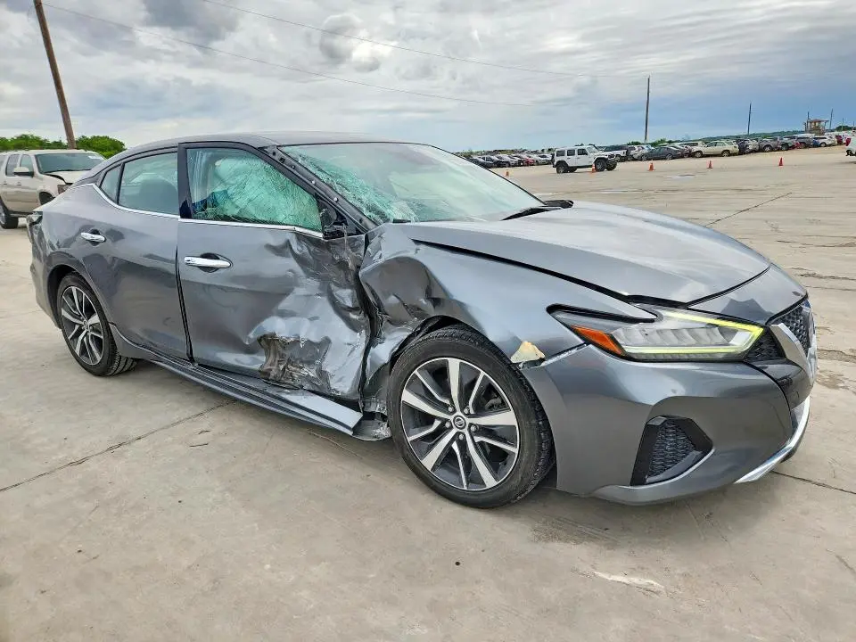 2020 NISSAN MAXIMA SV  