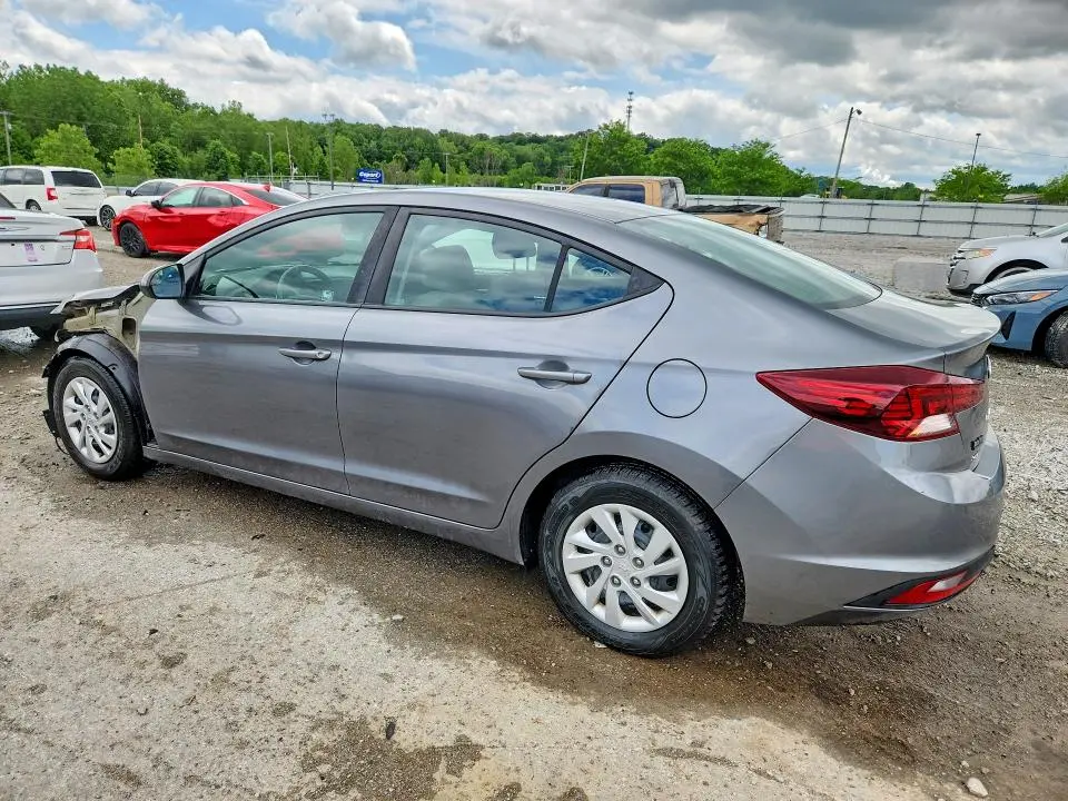 2019 HYUNDAI ELANTRA SE  