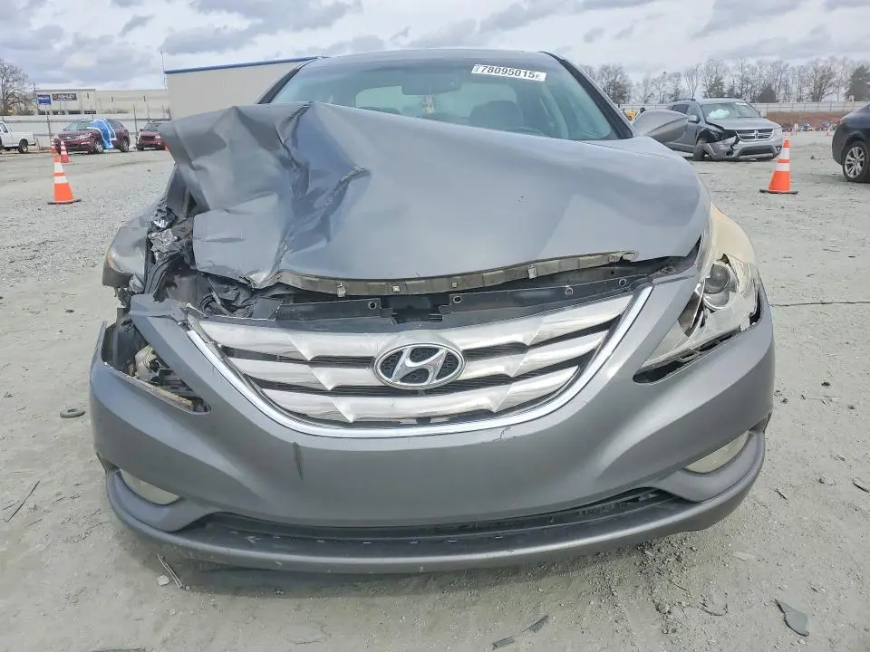 2013 HYUNDAI SONATA SE  
