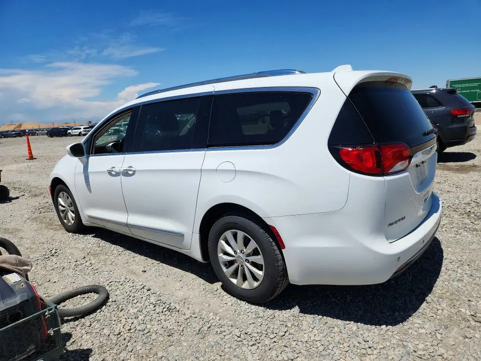 2018 CHRYSLER PACIFICA TOURING L PLUS  