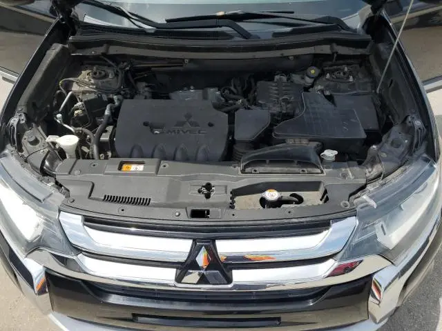 2016 MITSUBISHI OUTLANDER SE  
