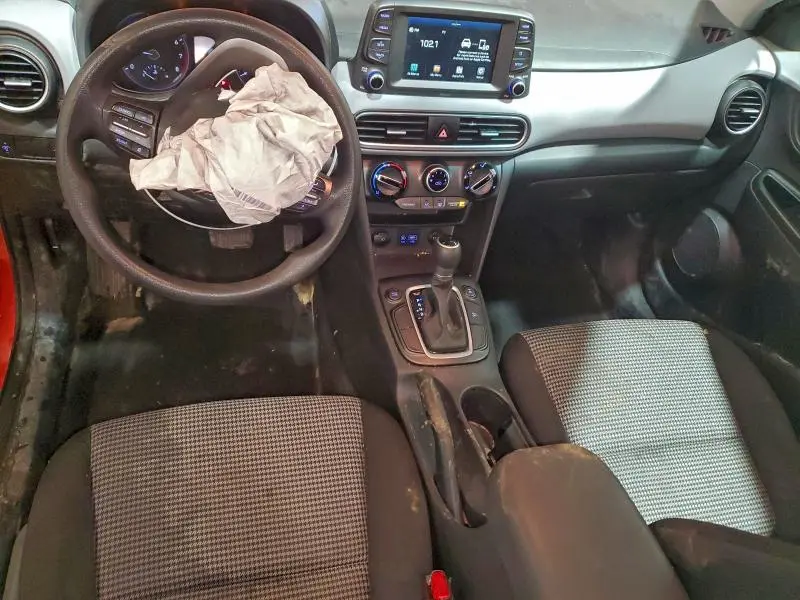 2020 HYUNDAI KONA SE  