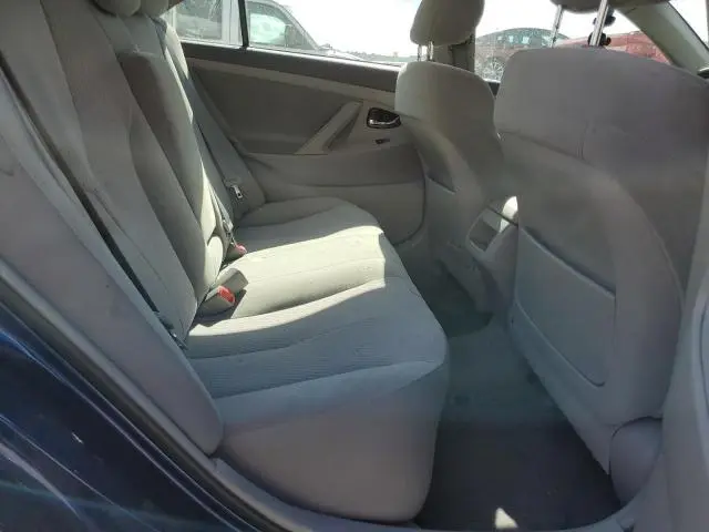 2010 TOYOTA CAMRY SE