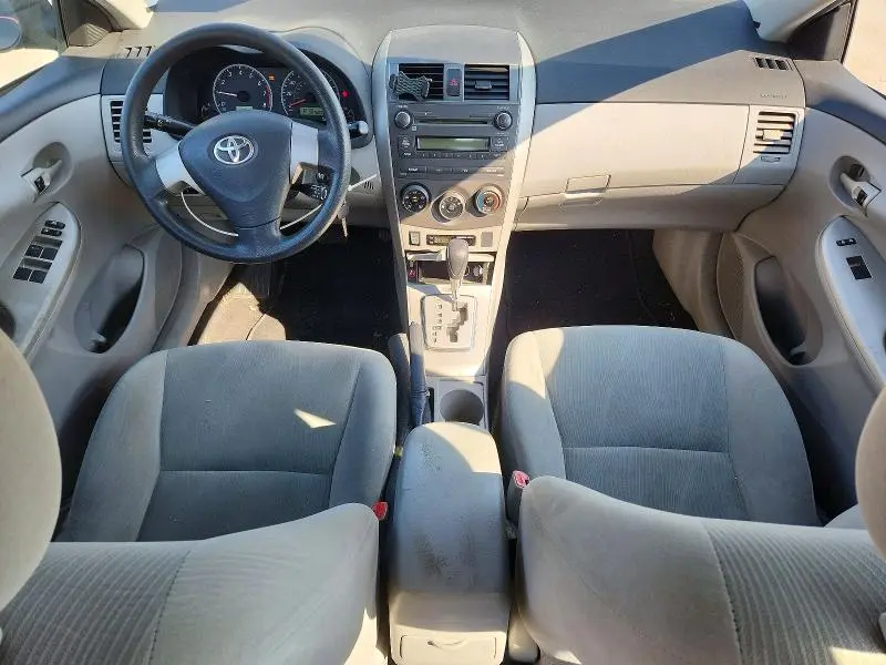 2011 TOYOTA COROLLA LE  