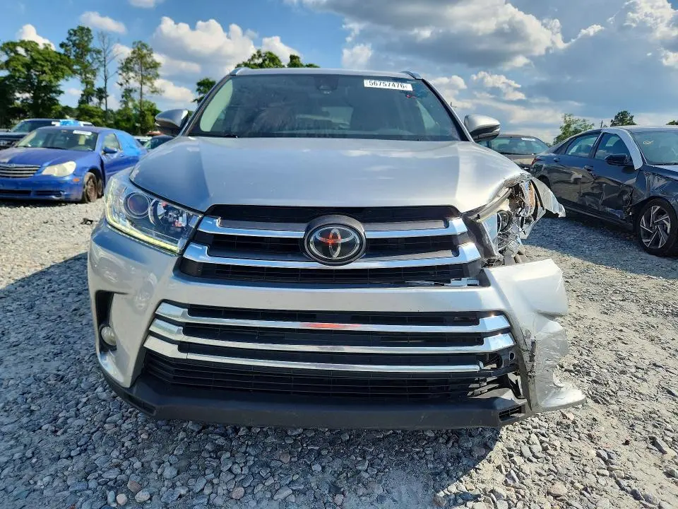 2017 TOYOTA HIGHLANDER LIMITED  