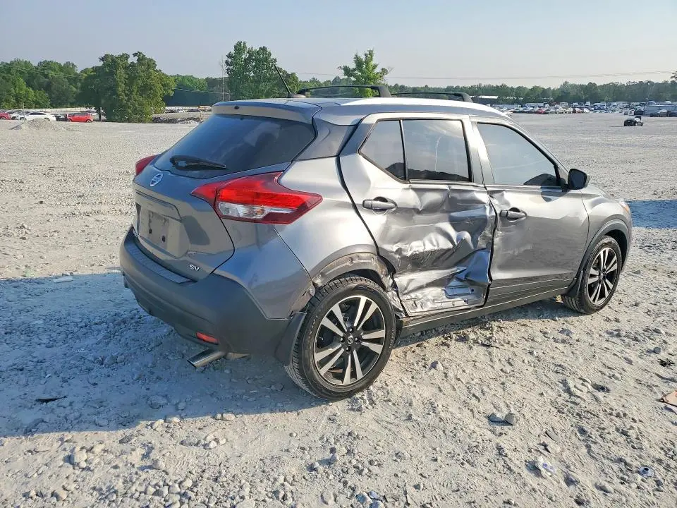 2018 NISSAN KICKS SV  