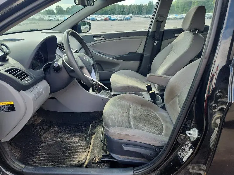 2015 HYUNDAI ACCENT GLS  