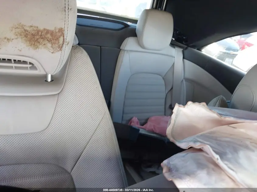 2018 MERCEDES-BENZ C 300  