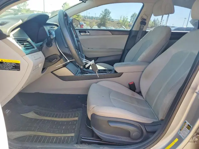 2017 HYUNDAI SONATA SE  