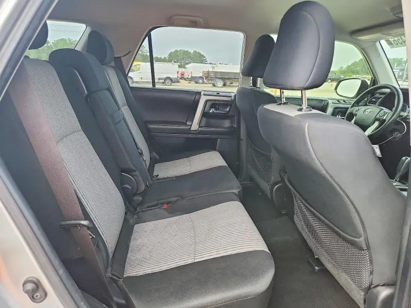 2017 TOYOTA 4RUNNER SR5  
