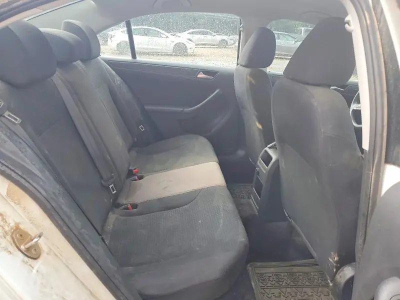2015 VOLKSWAGEN JETTA BASE  