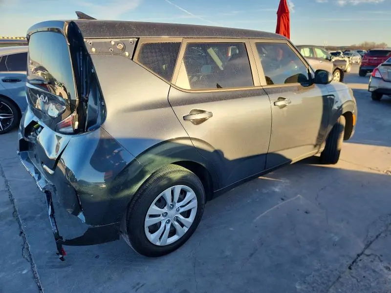 2025 KIA SOUL LX  