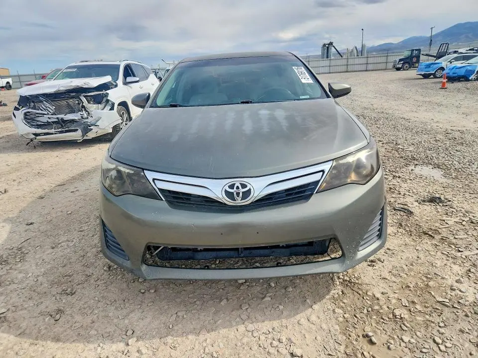 2014 TOYOTA CAMRY LE  