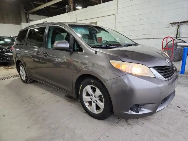 2011 TOYOTA SIENNA LE  