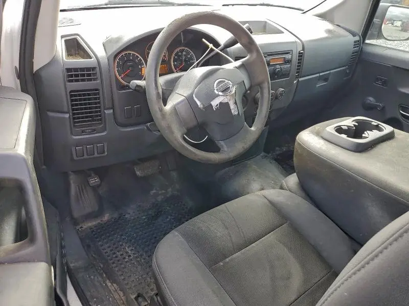 2011 NISSAN TITAN S  