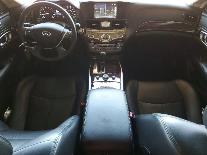 2019 INFINITI Q70 3.7 LUXE  