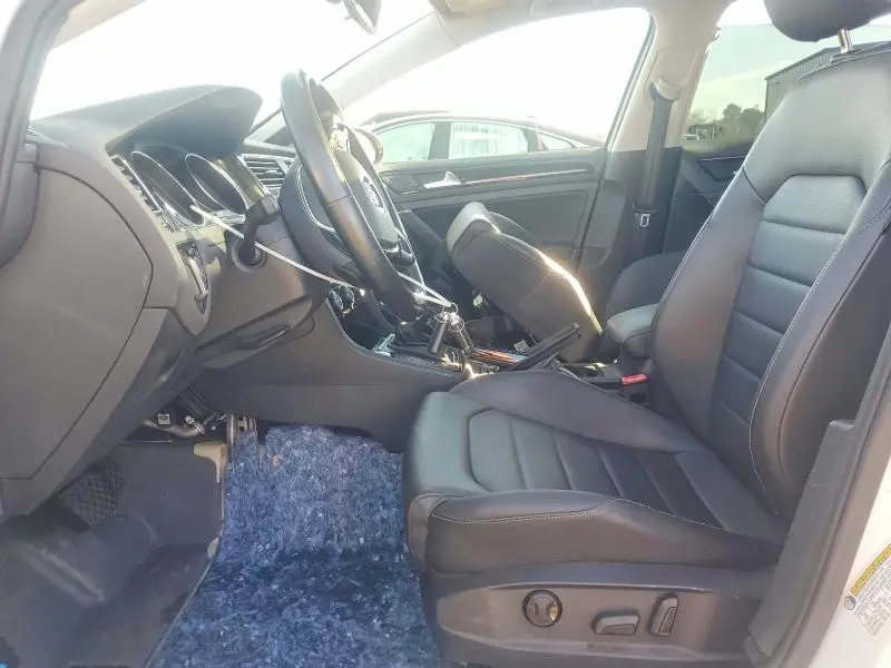 2015 VOLKSWAGEN GOLF   