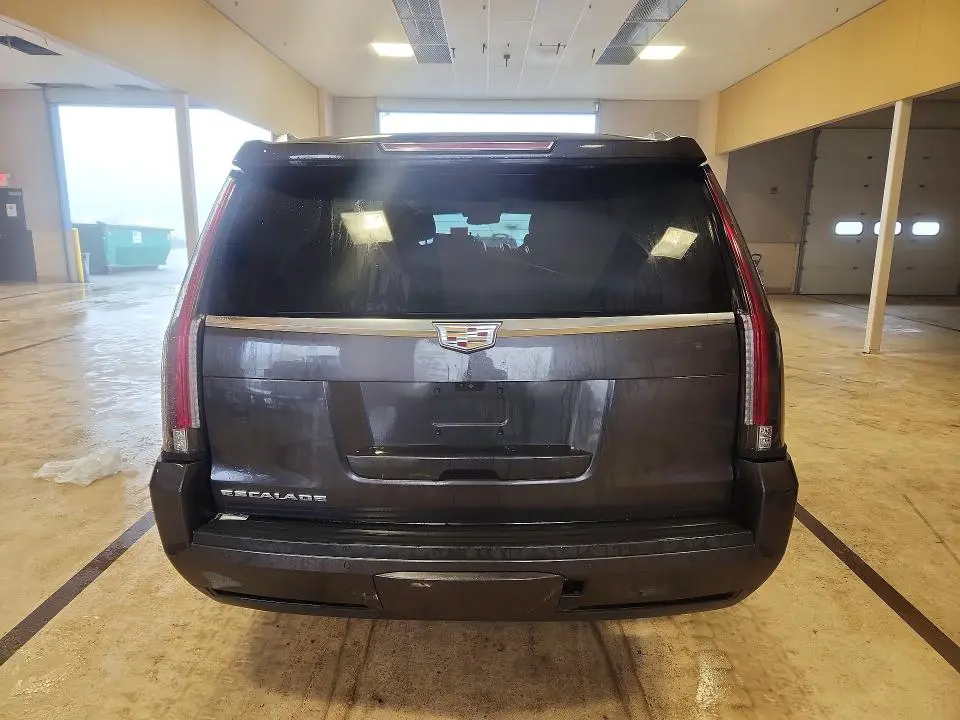 2017 CADILLAC ESCALADE ESV PREMIUM LUXURY  
