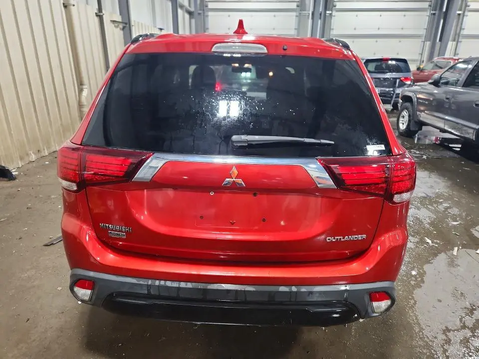2019 MITSUBISHI OUTLANDER SE  