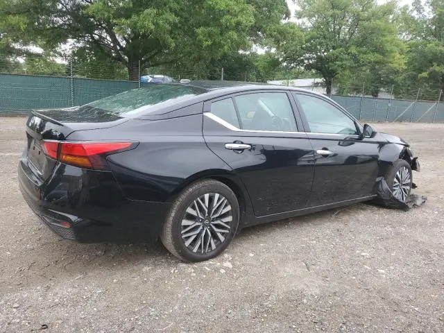 2024 NISSAN ALTIMA SV  