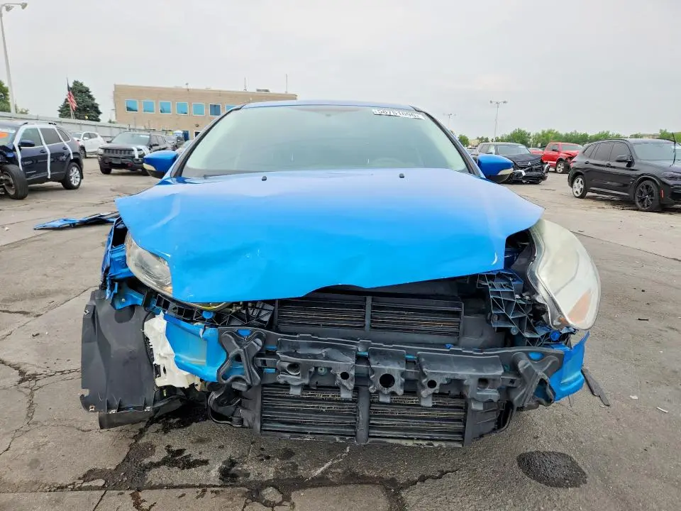 2014 FORD FOCUS SE  