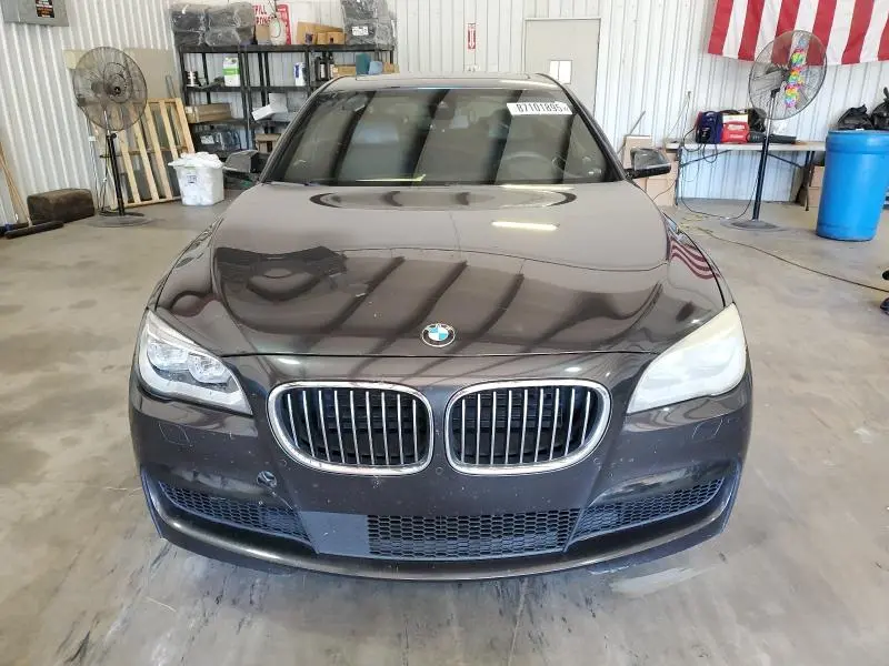 2015 BMW 750 I  
