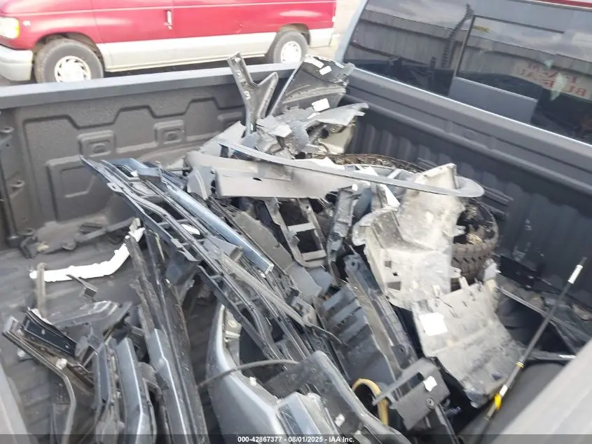 2025 GMC SIERRA 1500 4WD  SHORT BOX AT4