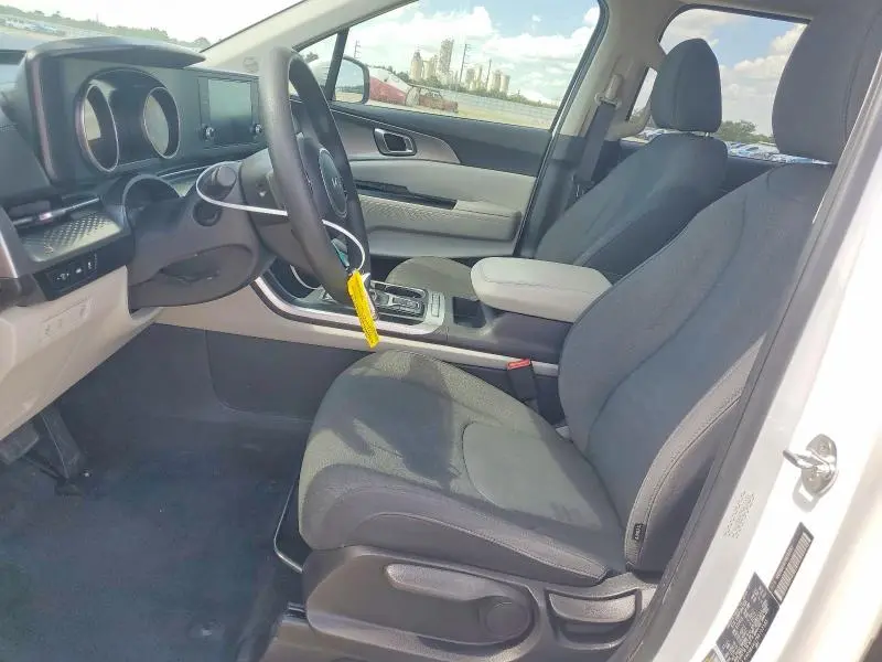 2022 KIA CARNIVAL LX  