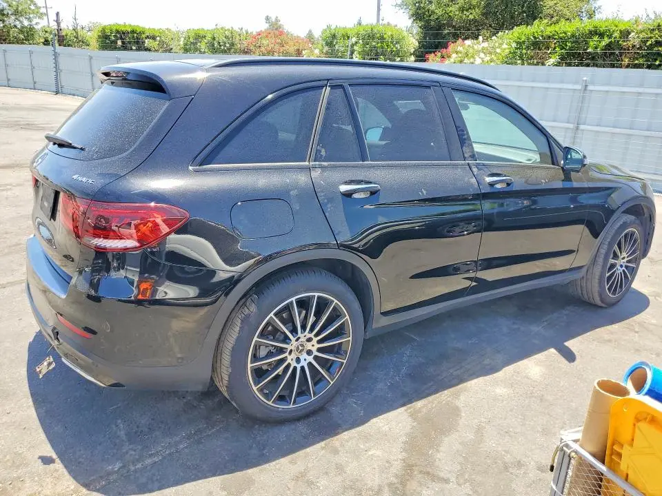 2022 MERCEDES-BENZ GLC 300 4MATIC  
